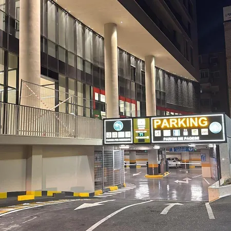 Golden Tower * ティラナ