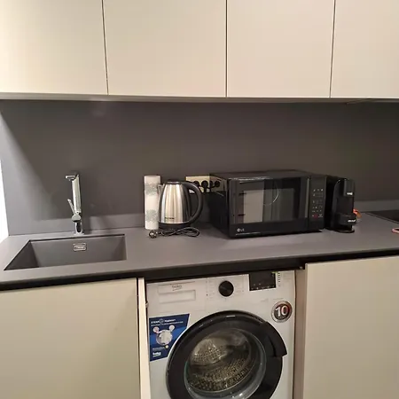 Golden Tower アパート *