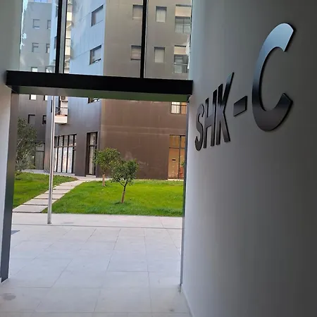 アパート Golden Tower