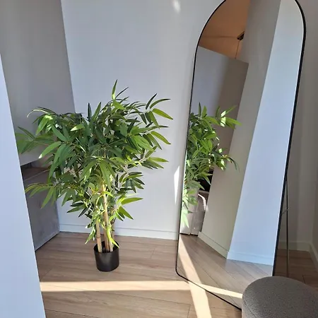 Golden Tower ティラナ