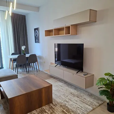 アパート Golden Tower