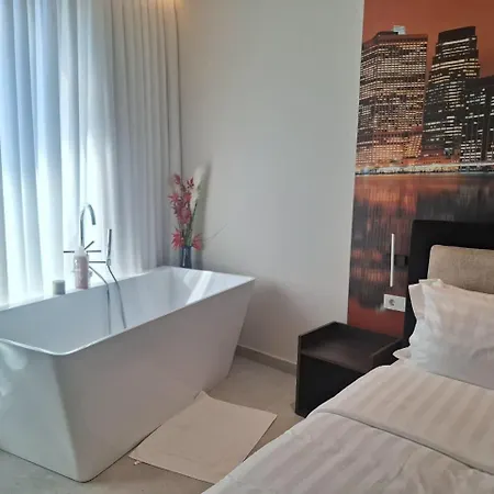 Golden Tower Apartman Tirana
