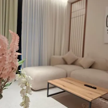 Golden Tower Apartman *