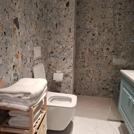 Apartment Golden Tower *