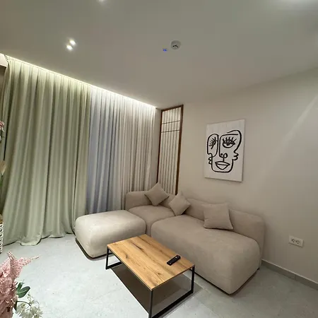 Golden Tower Apartment Tirana