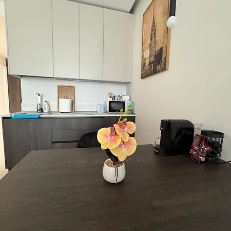 Golden Tower Apartment