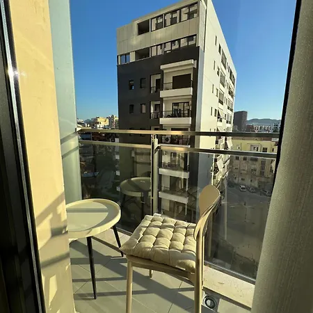 Apartment Golden Tower
