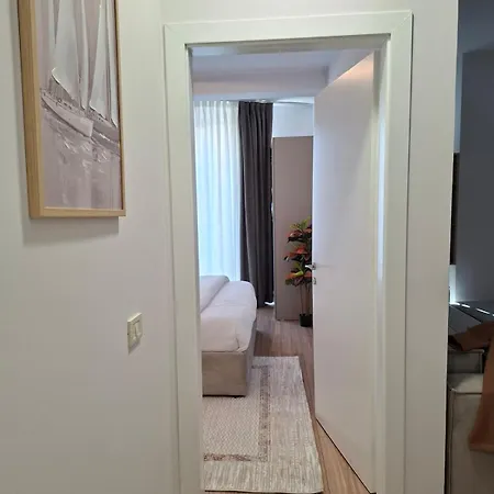 Golden Tower Apartman *