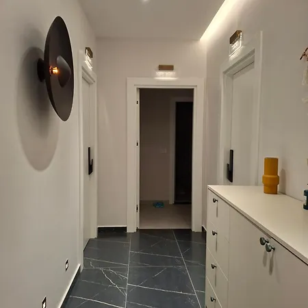 Golden Tower Apartman Tirana