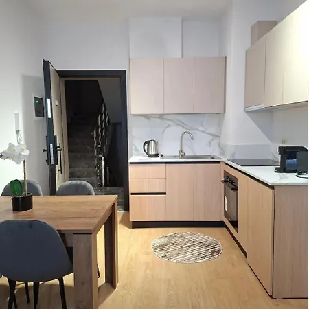 Golden Tower Apartman Tirana