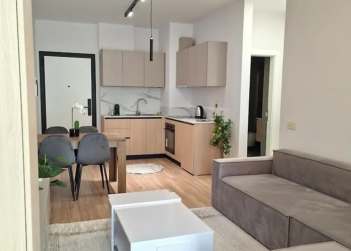 Apartment Golden Tower