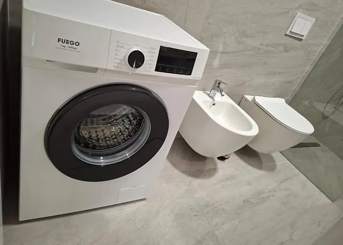 Golden Tower 公寓 *