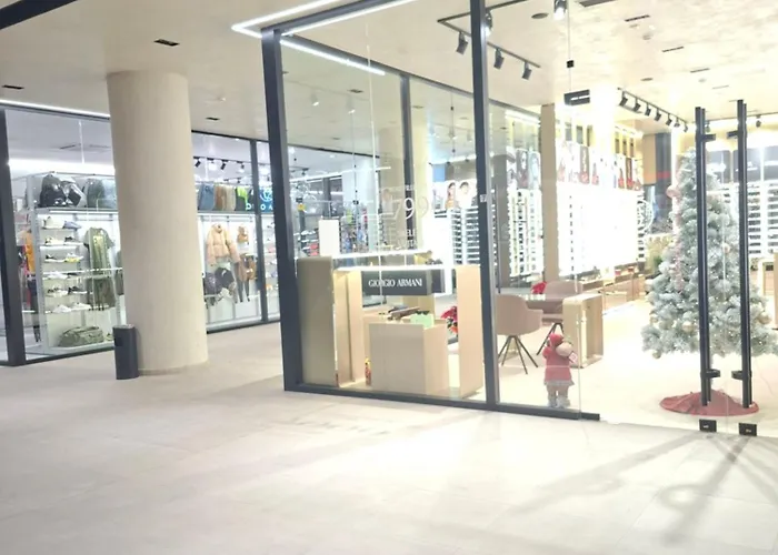 Golden Tower 地拉那